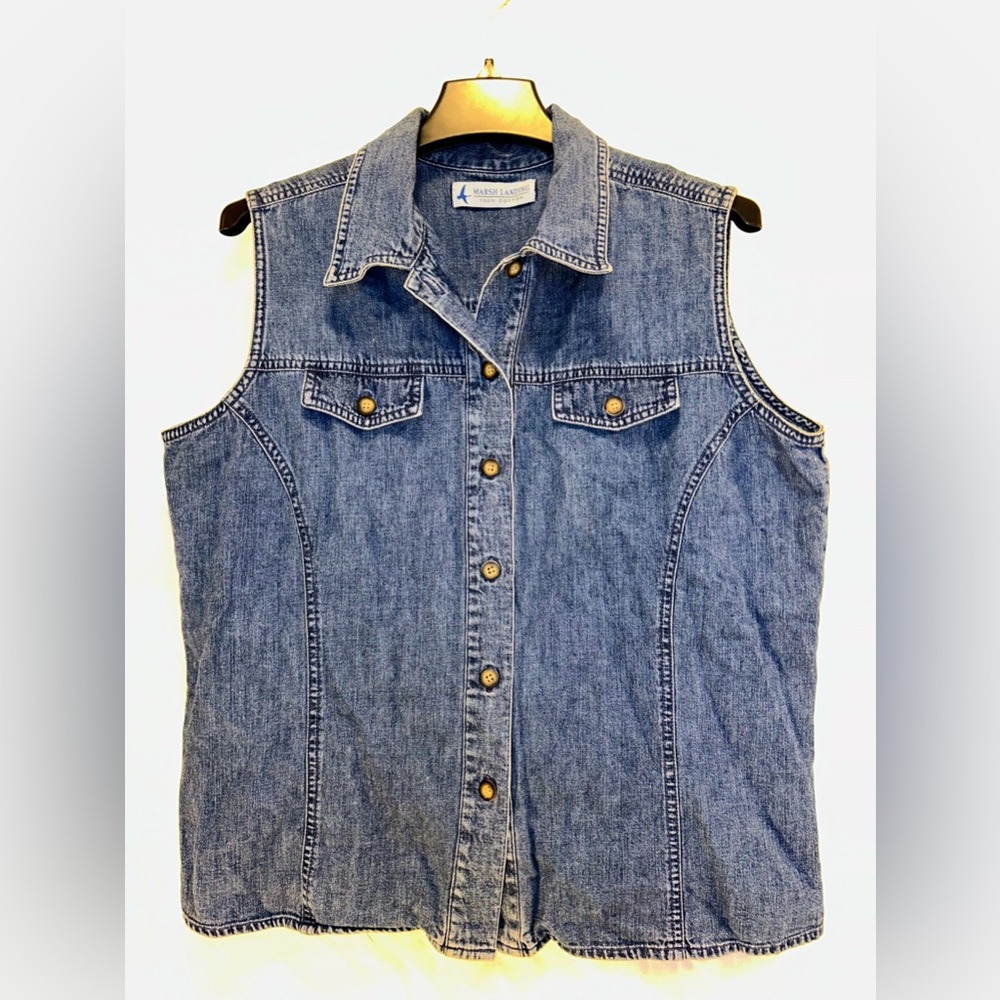 Marsh Landing Blue Denim Button-Down Vintage 90’s Vest- Western- Sleeveless Lg